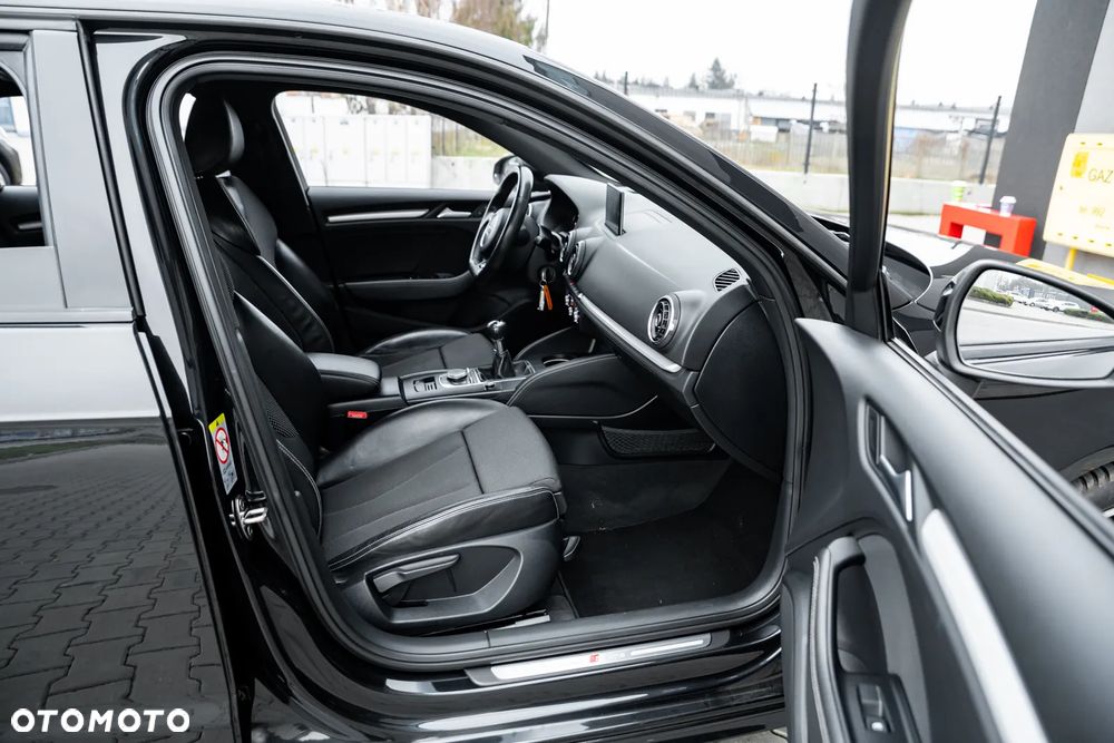 Audi A3 Sportback 1.4 TFSI cylinder on demand S line Sportpaket - 23