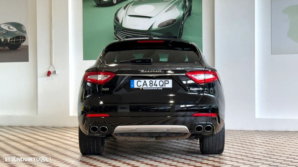 Maserati Levante S Q4 - 4