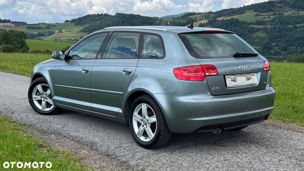 Audi A3 Sportback 1.6 TDI Attraction S tronic - 6