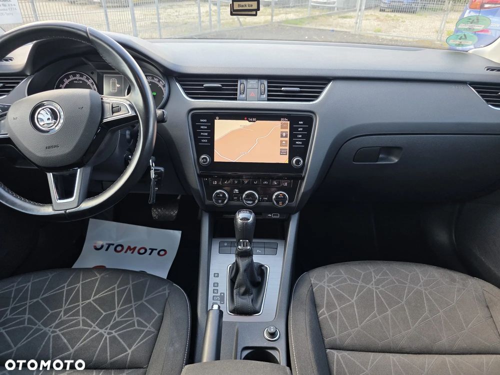 Skoda Octavia 2.0 TDI DSG Clever - 9