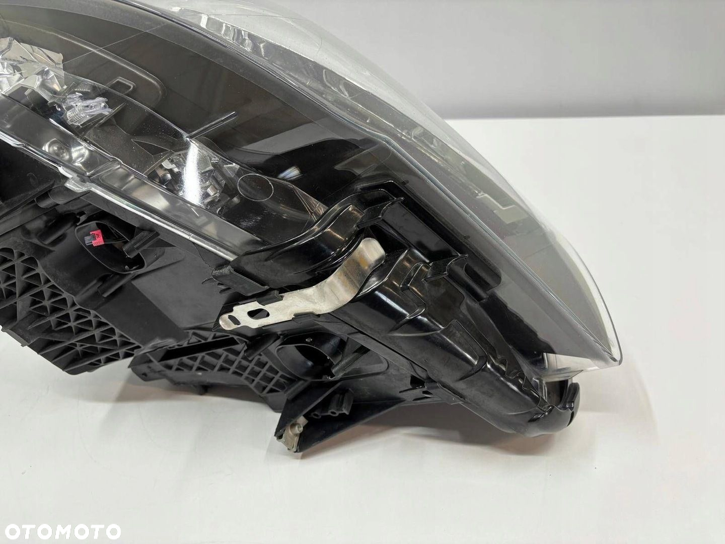 BMW 5 F10 F11 Lampa Prawa Przód Przednia Skrętna 7460602 - 8