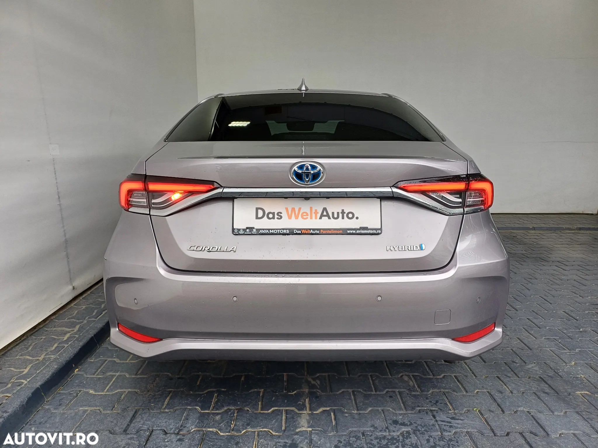 Toyota Corolla 1.8 HSD Exclusive interior Negru - 26