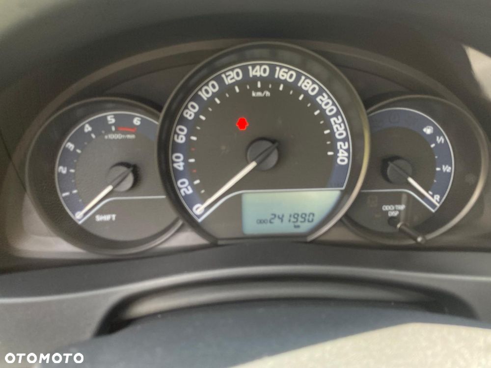 Toyota Auris 1.4 D-4D Active - 10