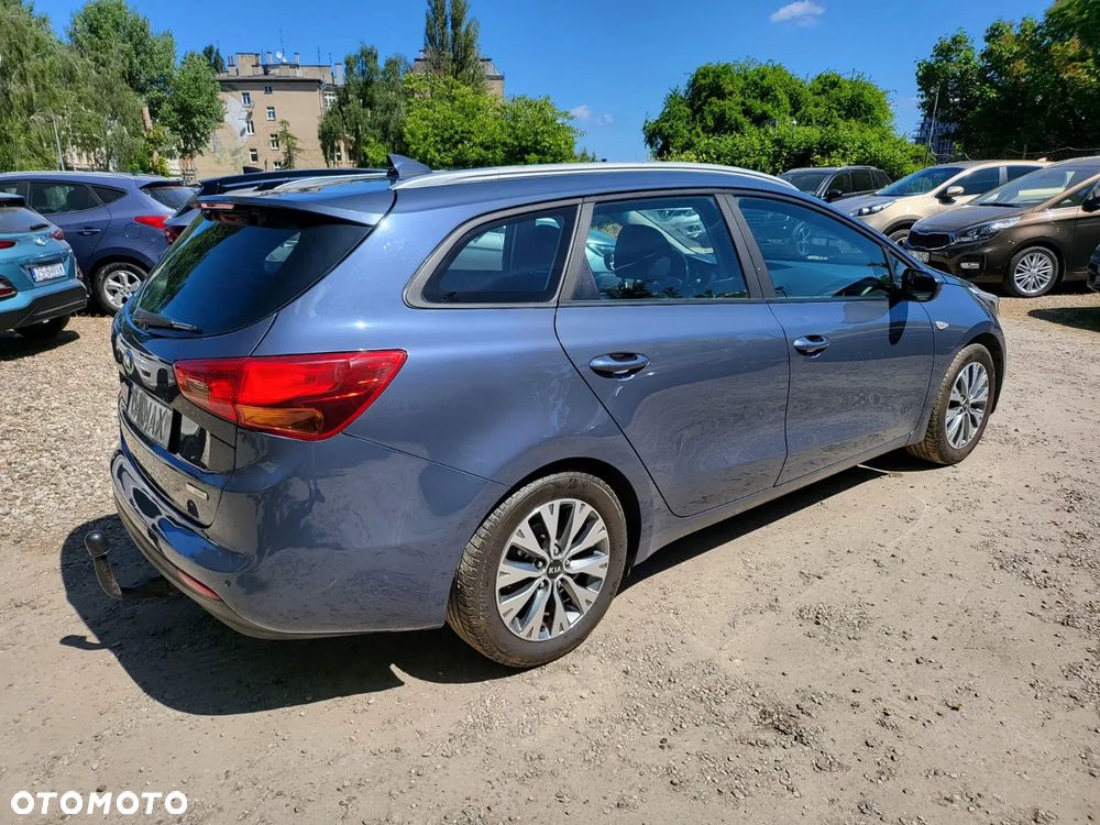 Kia Ceed - 6