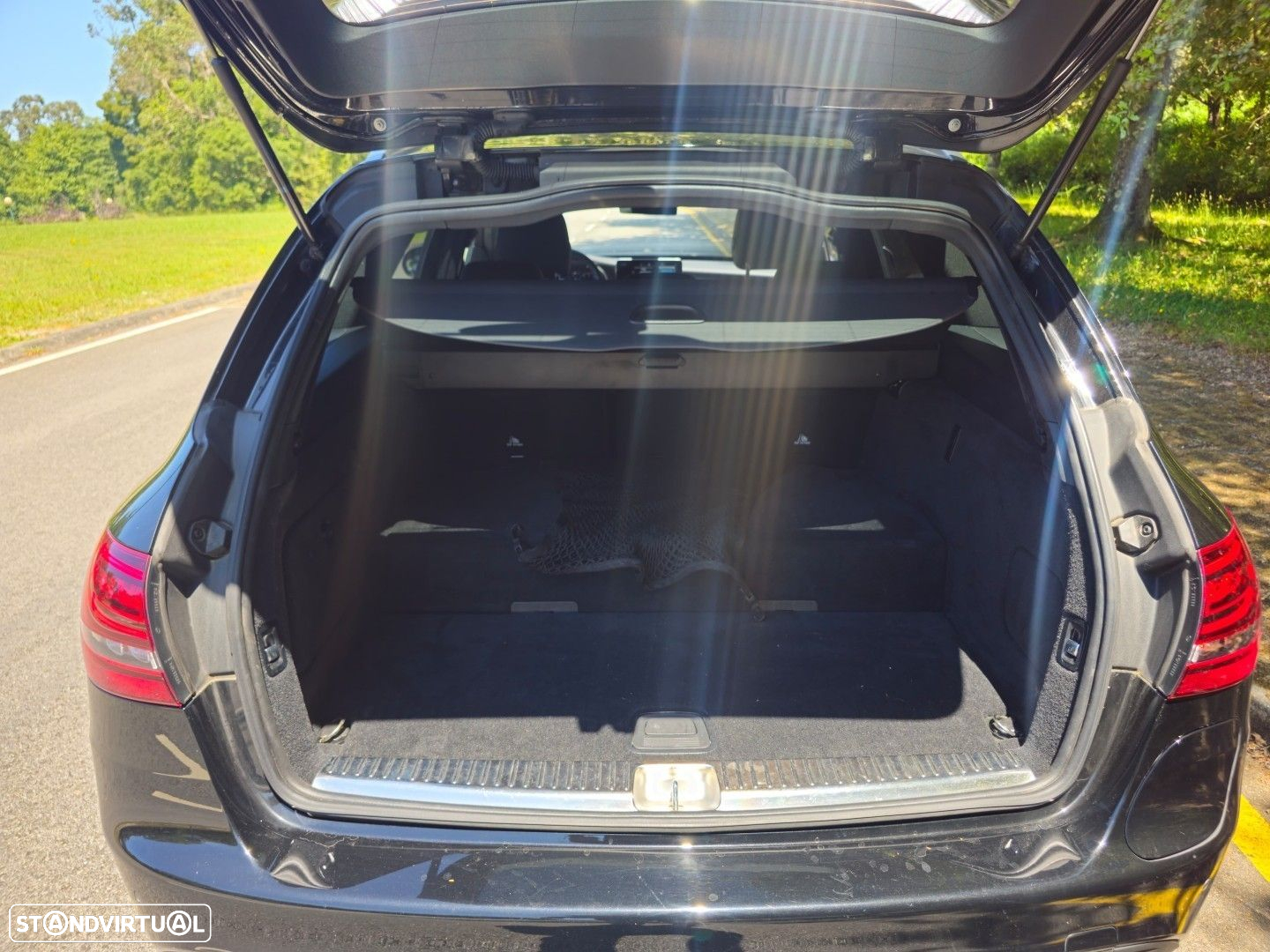Mercedes-Benz C 300 de T 9G-TRONIC AMG Line - 44