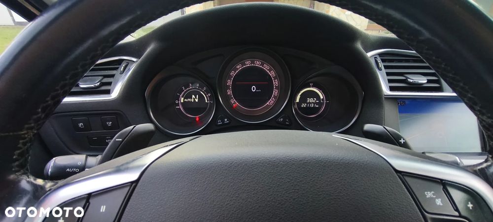 Citroën C4 1.6 e-HDi Exclusive MCP - 8