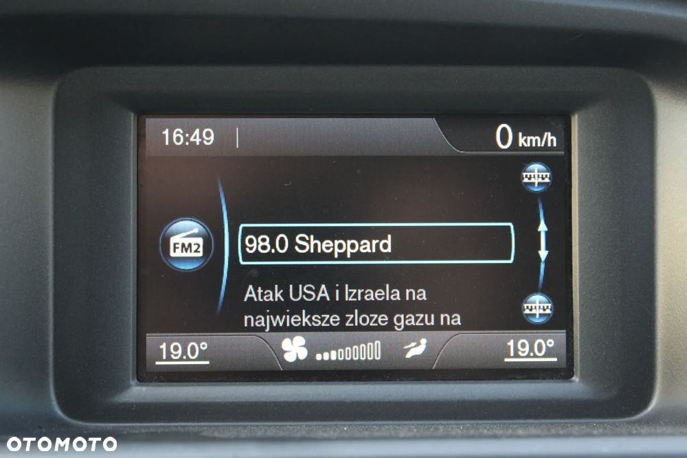 Volvo V40 D2 Summum - 17