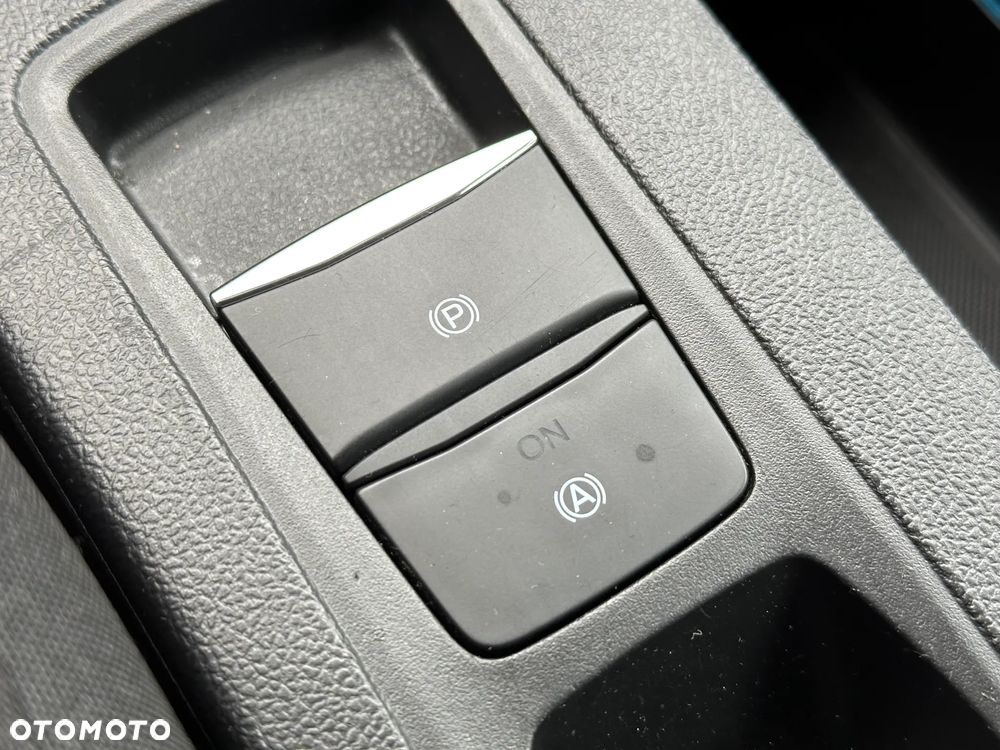 Ford Focus 1.5 EcoBlue SCR Trend - 22