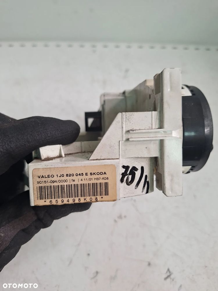 panel nawiewu z  ac skoda octavia  I 1J0820045E   (75/11) - 5