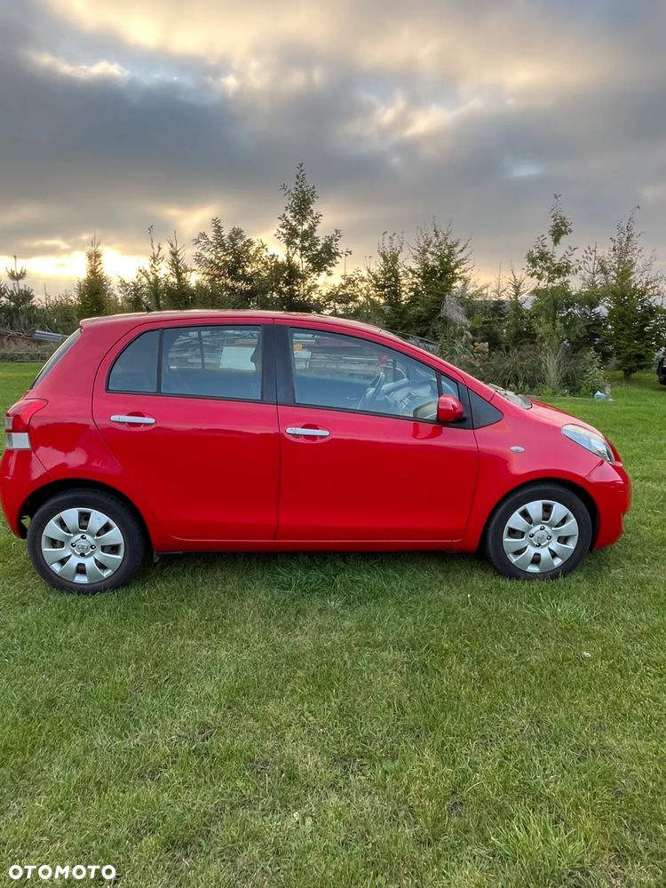 Toyota Yaris 1.33 2010 - 4