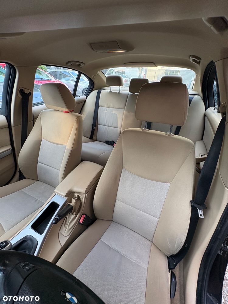 BMW Seria 3 320d - 8