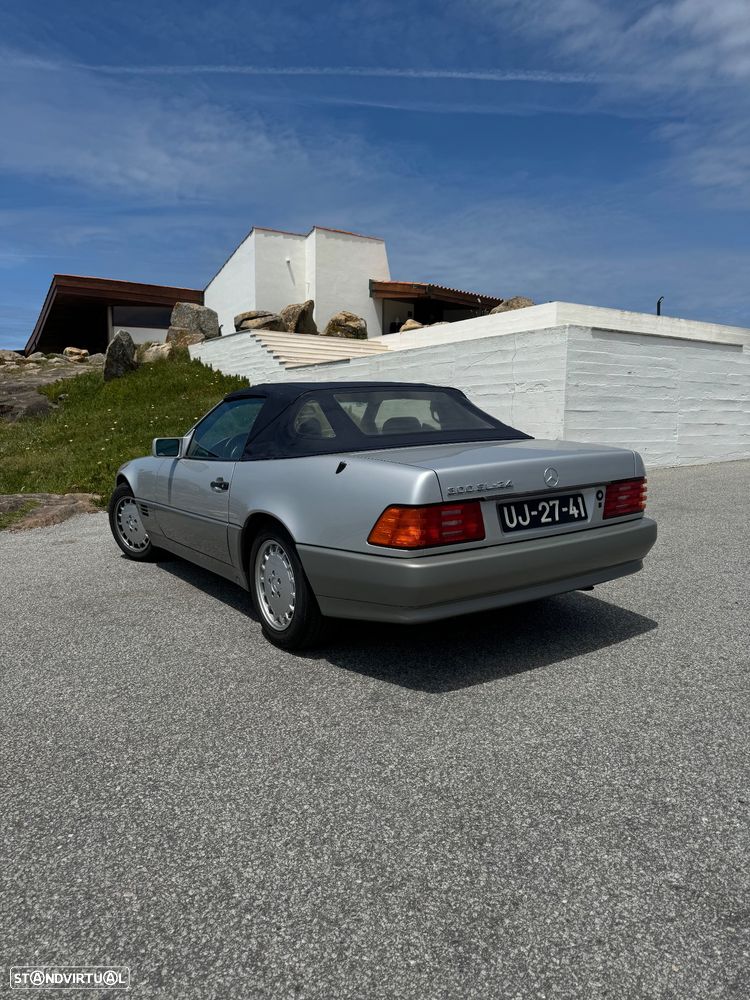 Mercedes-Benz SL 300 - 13