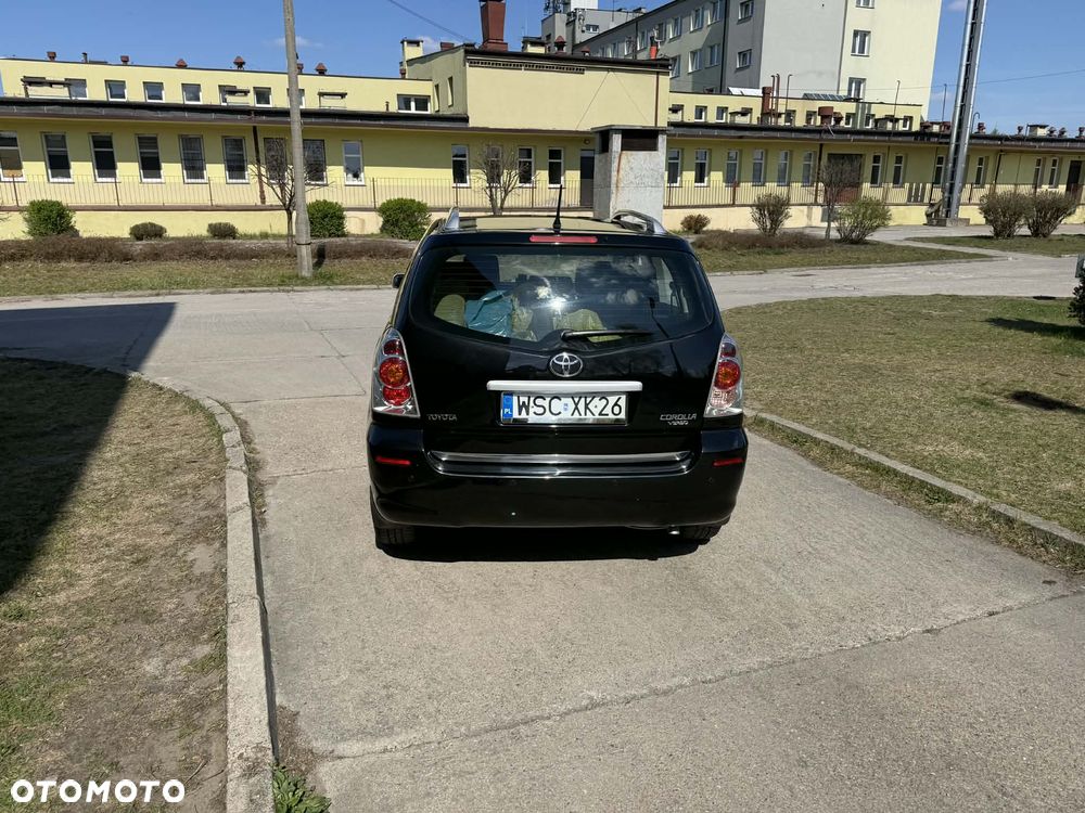 Toyota Corolla Verso 1.8 Sol - 3