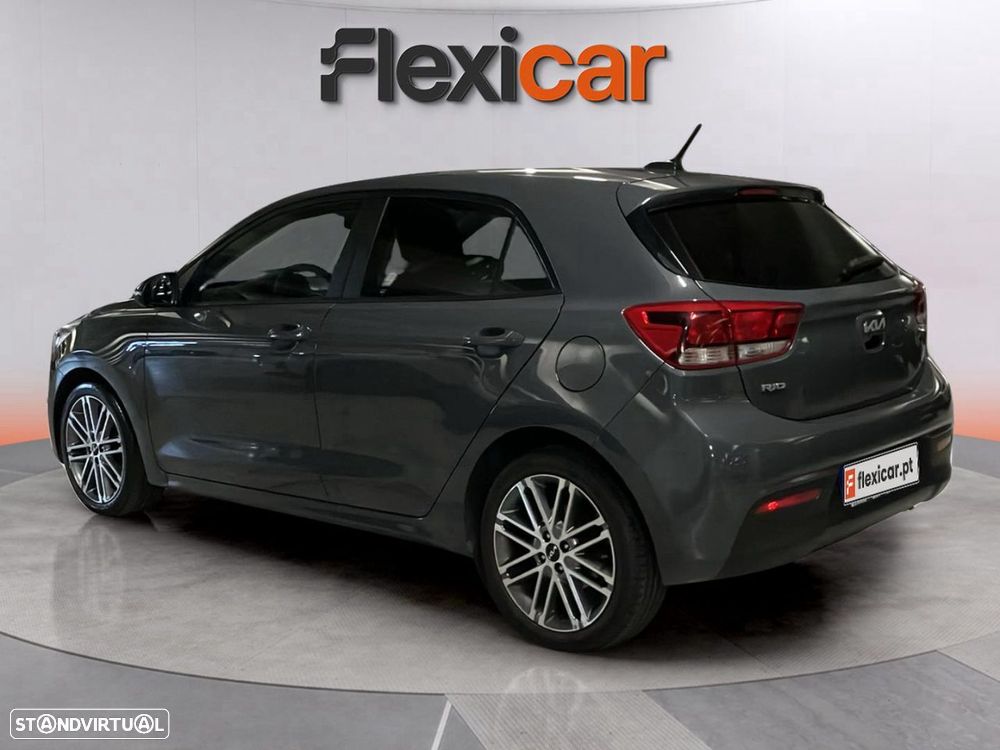 Kia Rio - 5