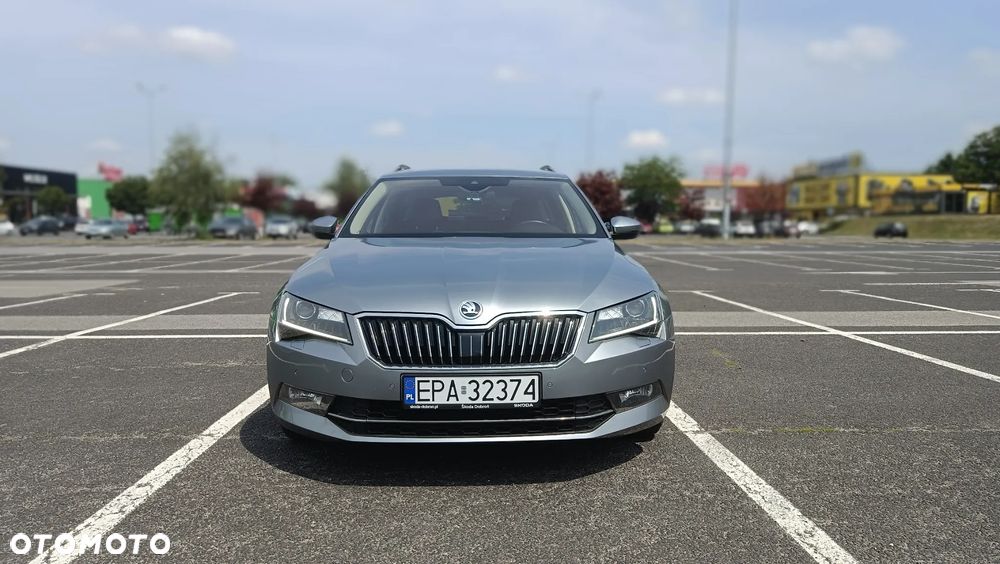 Skoda Superb 2.0 TDI L&K DSG - 3