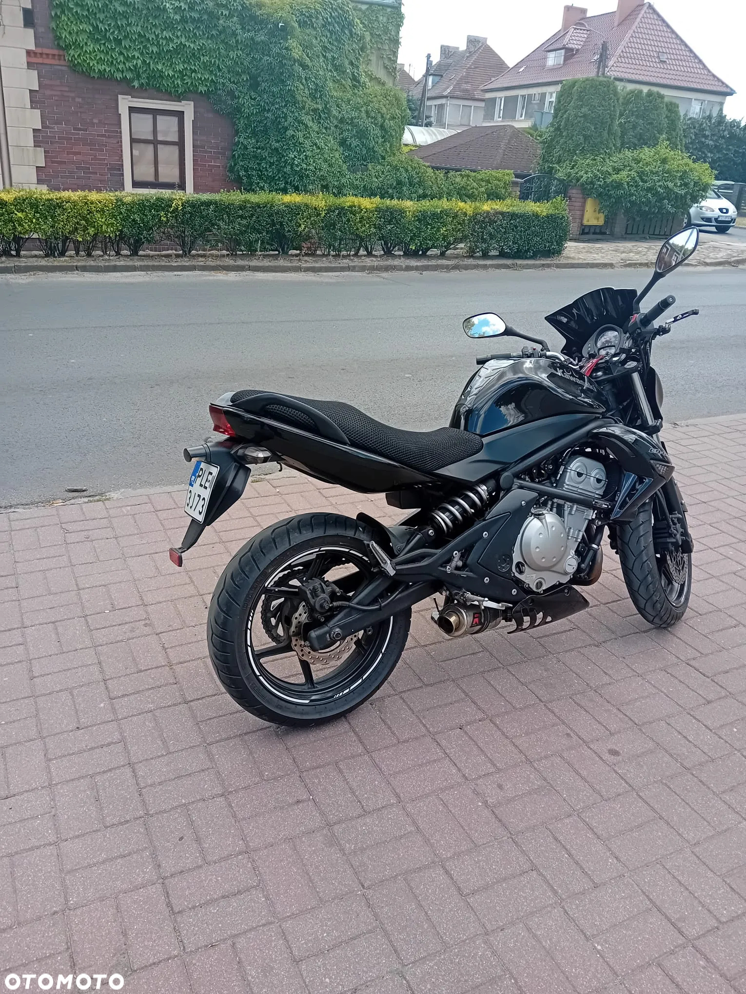 Kawasaki ER - 10