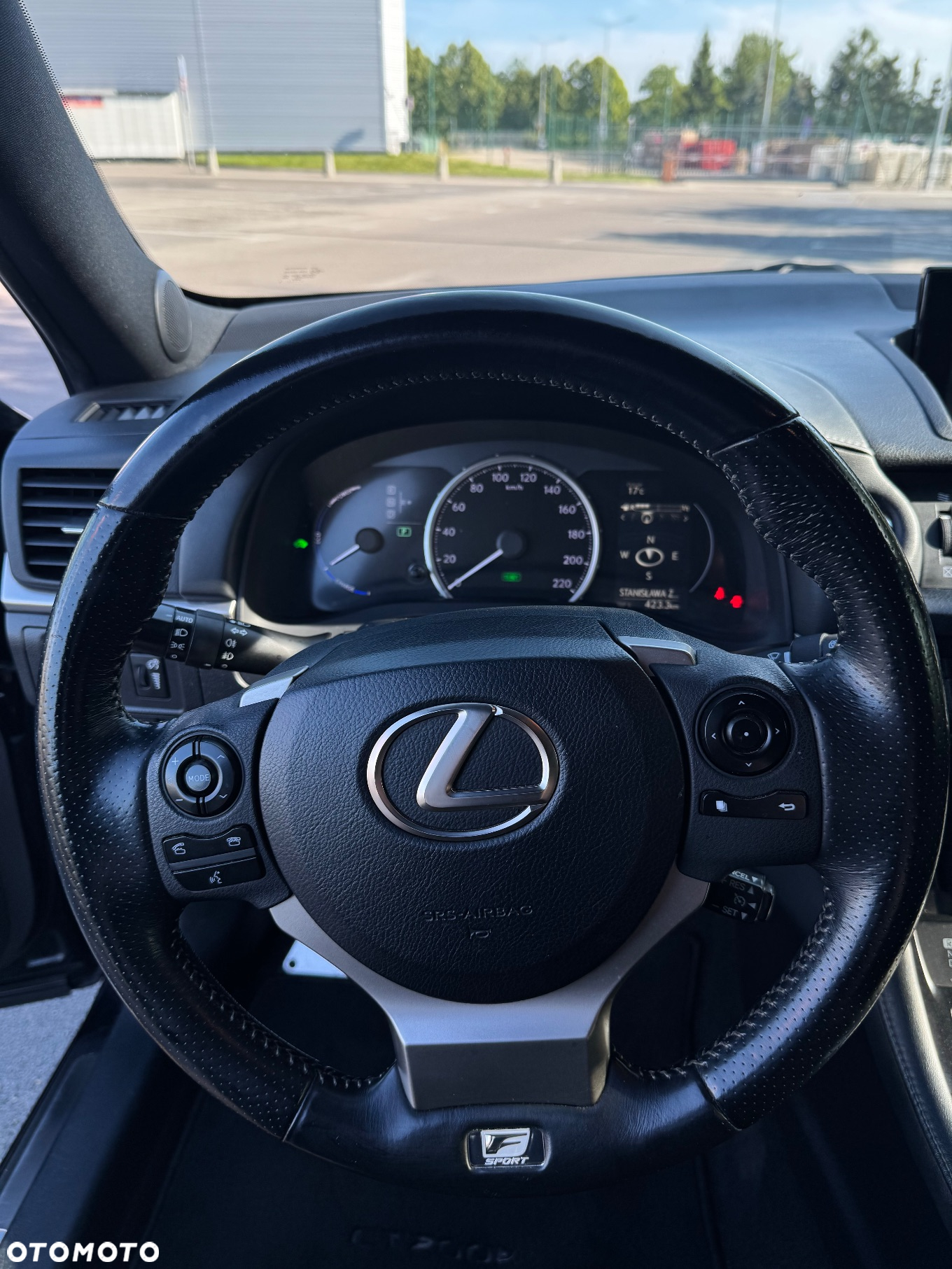 Lexus CT - 12