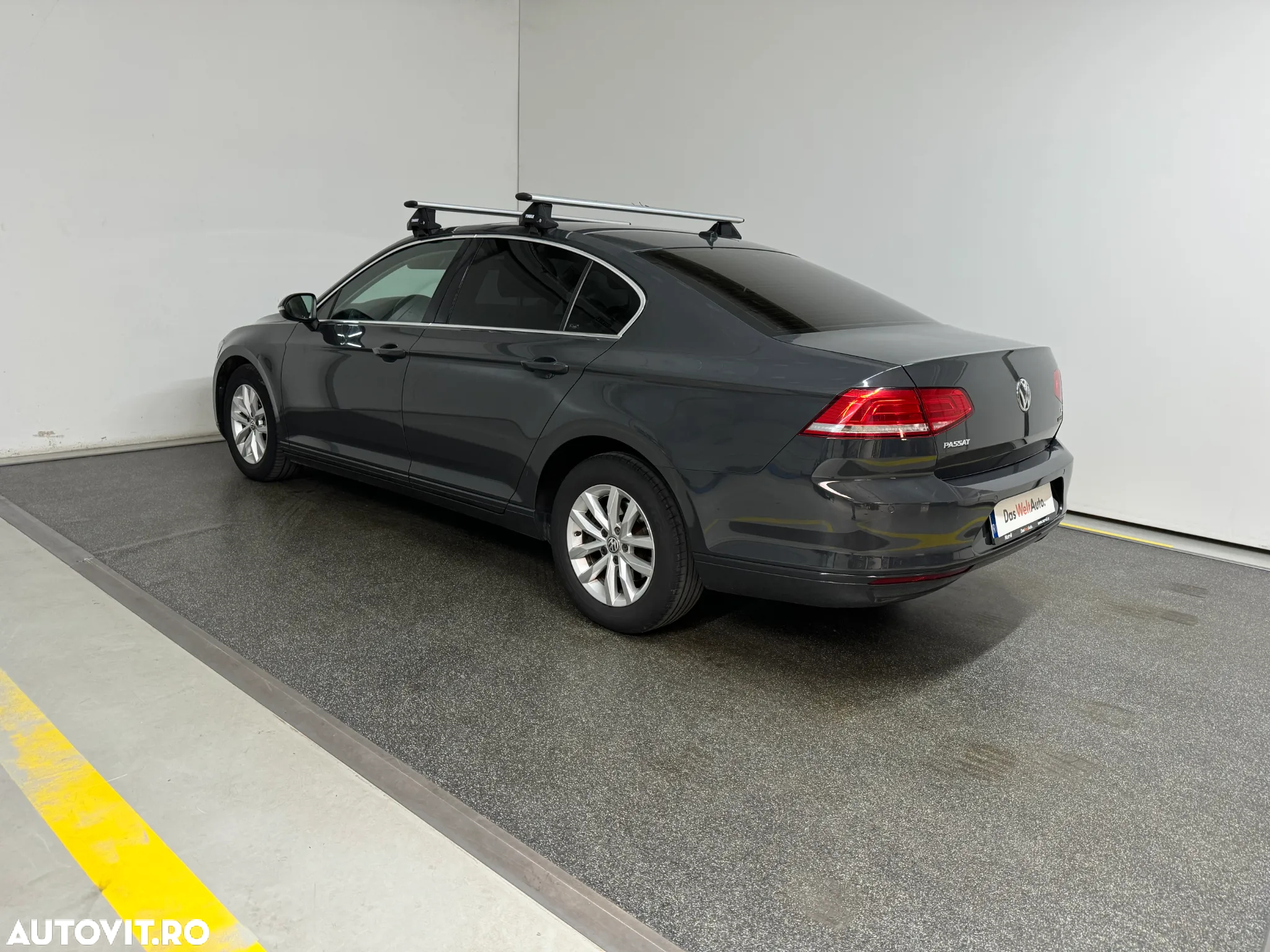 Volkswagen Passat 2.0 TDI DSG Comfortline - 5