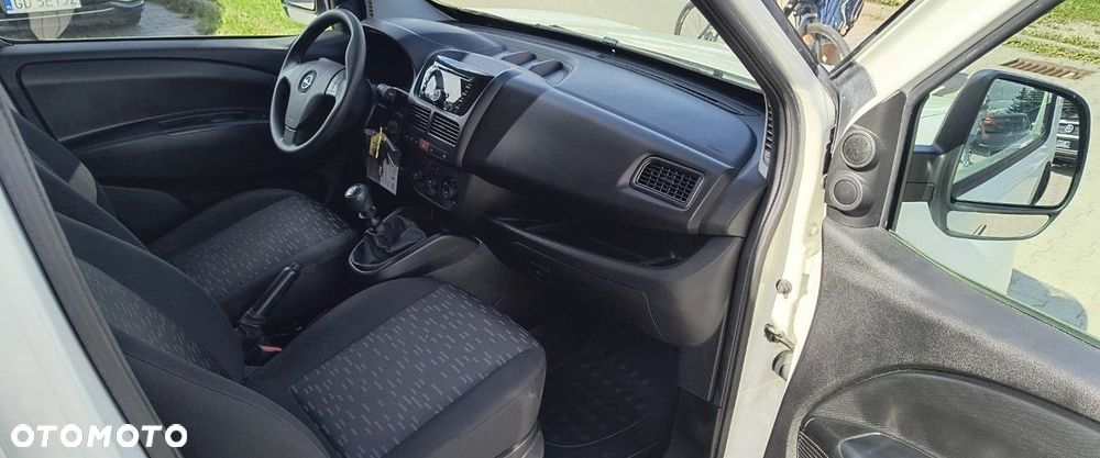 Opel COMBO - 7