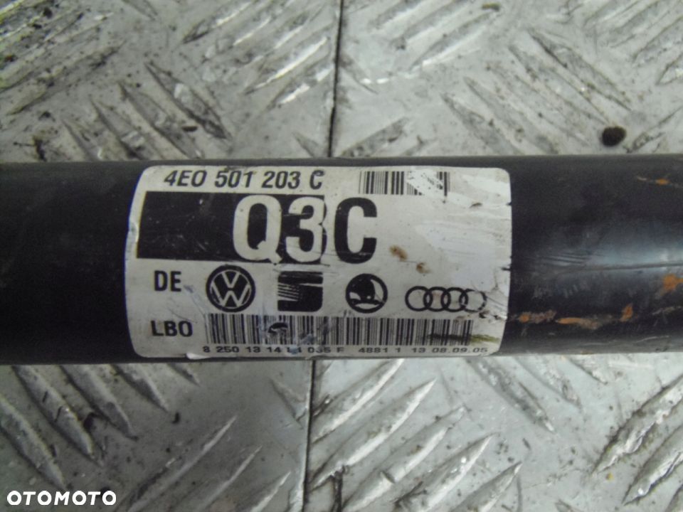 PÓŁOŚ PRAWY TYŁ AUDI A8 D3 4E0501203C 3.0TDI - 2