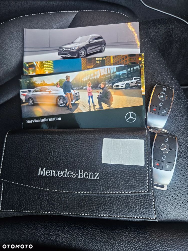 Mercedes-Benz GLC 300 4Matic 9G-TRONIC AMG Line - 40