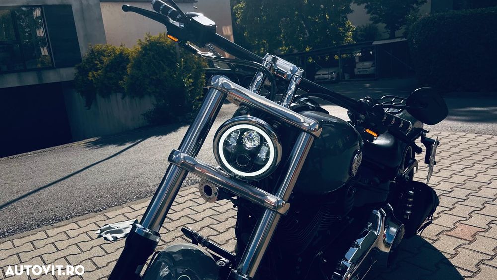 Harley-Davidson Softail Breakout FXSB - 8