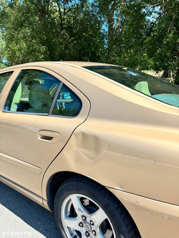 Volvo S60 2.4D5 Momentum - 9