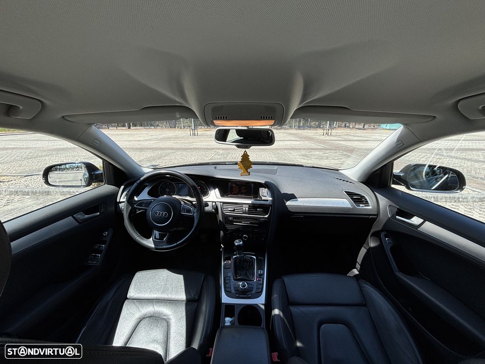 Audi A4 Avant 2.0 TDI Business Line Sport - 37