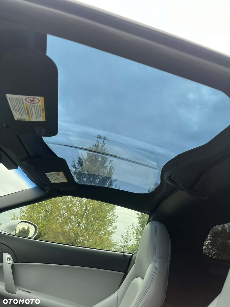 Chevrolet Corvette - 14