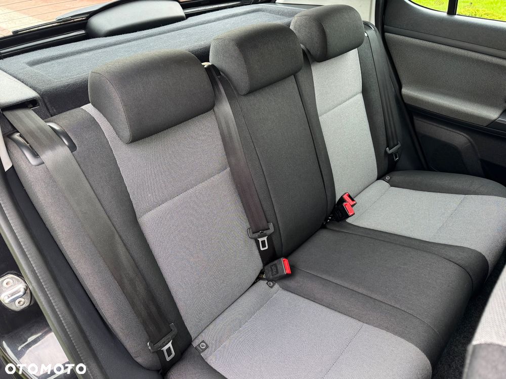 Skoda Fabia 1.2 12V Ambiente + - 18