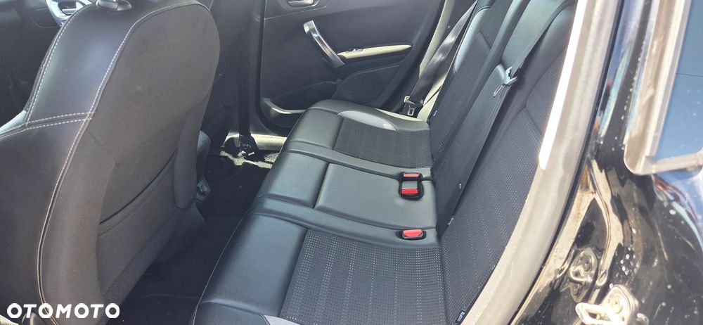 Peugeot 2008 1.2 Pure Tech Allure S&S EAT6 - 12