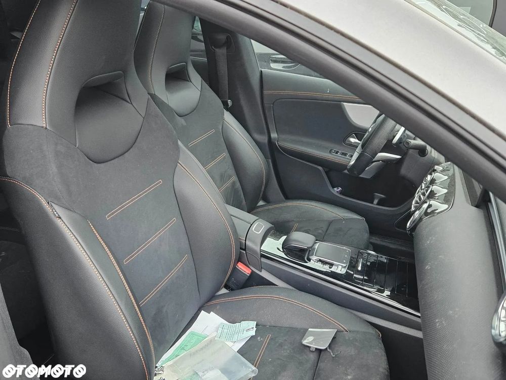 Mercedes-Benz CLA 200 7G-DCT Edition 1 - 7