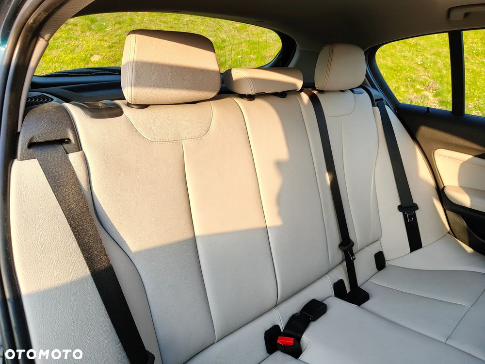 BMW Seria 1 - 18