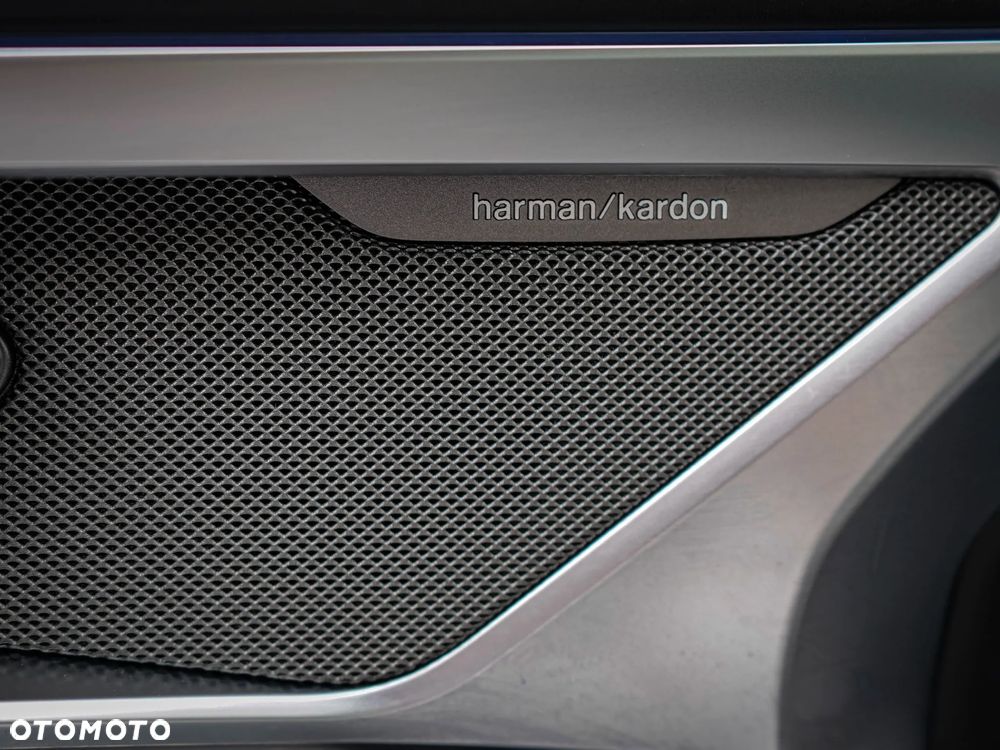 BMW Seria 8 - 23