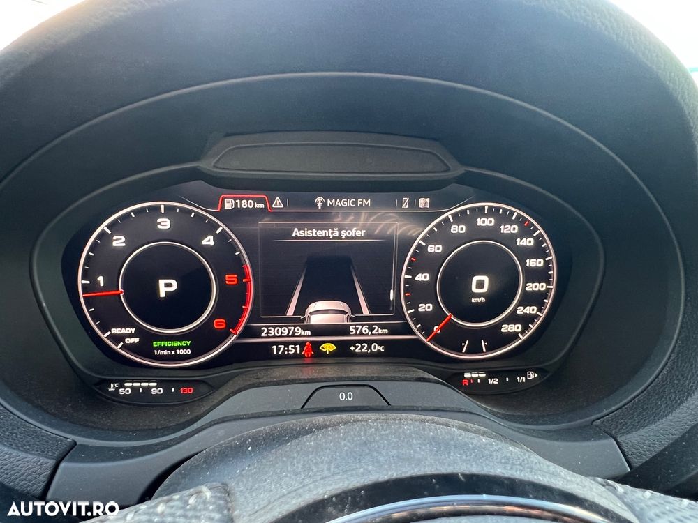 Audi A3 2.0 TDI S tronic Sport - 9