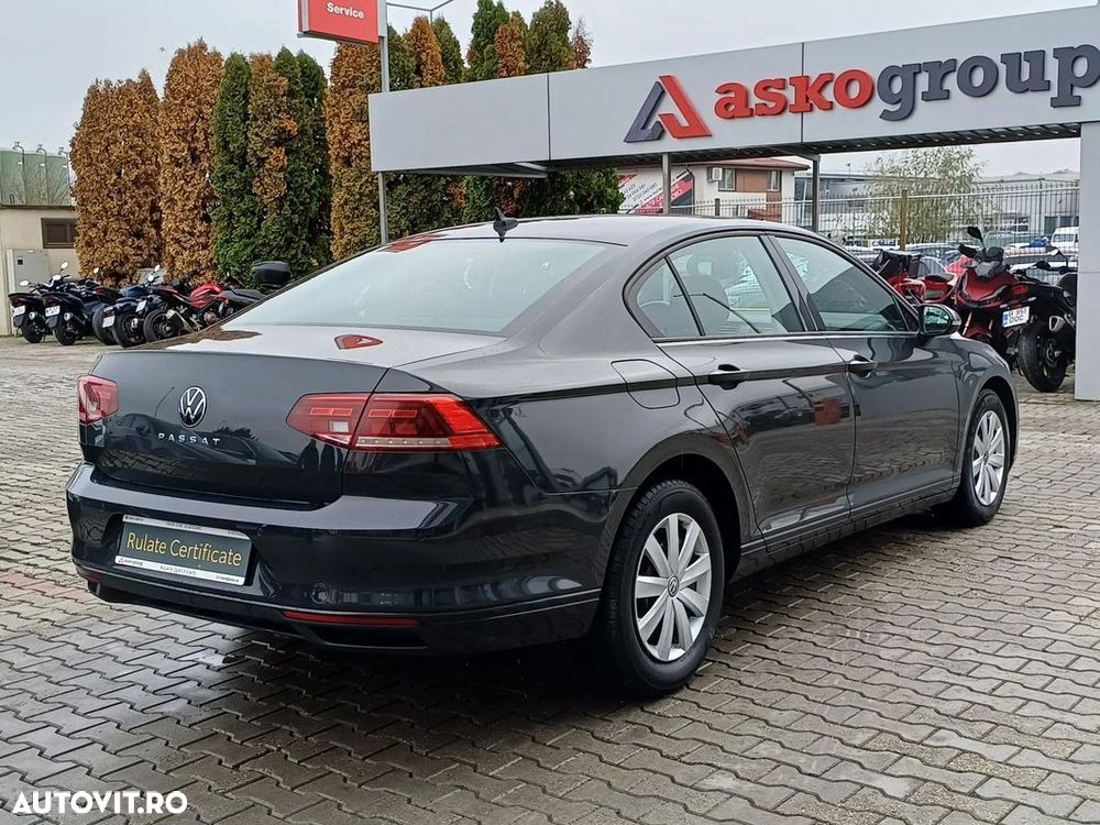 Volkswagen Passat - 8