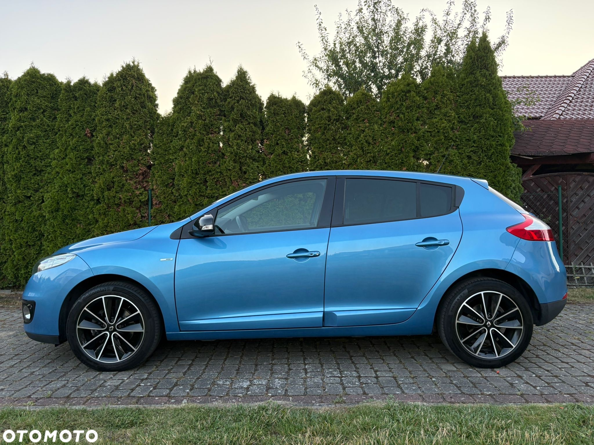 Renault Megane Grandtour ENERGY TCe 115 Start & Stop Bose Edition - 4