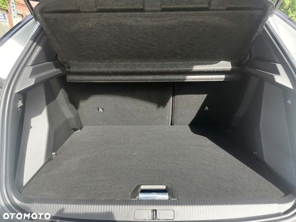 Peugeot 2008 1.5 BlueHDi Allure S&S - 27