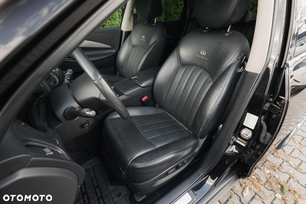 Infiniti QX50 - 12