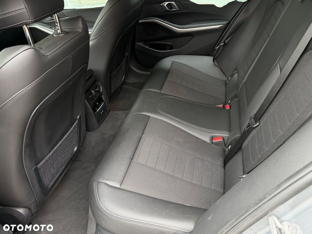 BMW Seria 3 318d Edition Luxury Line Purity - 9