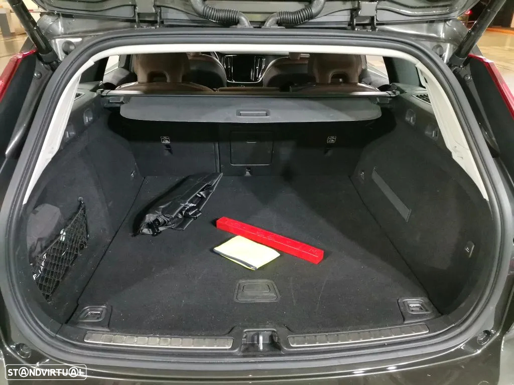 Volvo V60 2.0 D4 Inscription Geartronic - 10