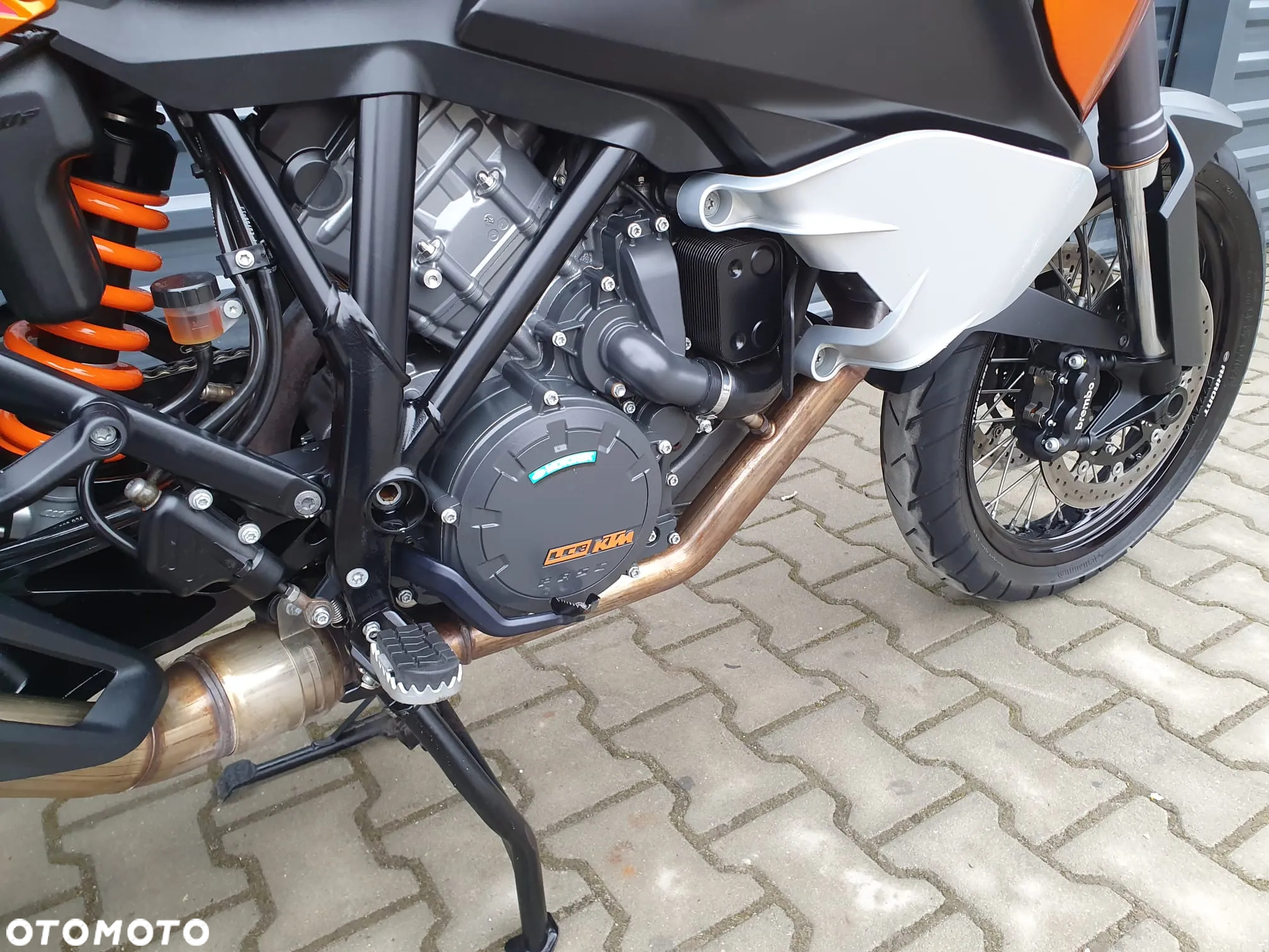 KTM Adventure - 16