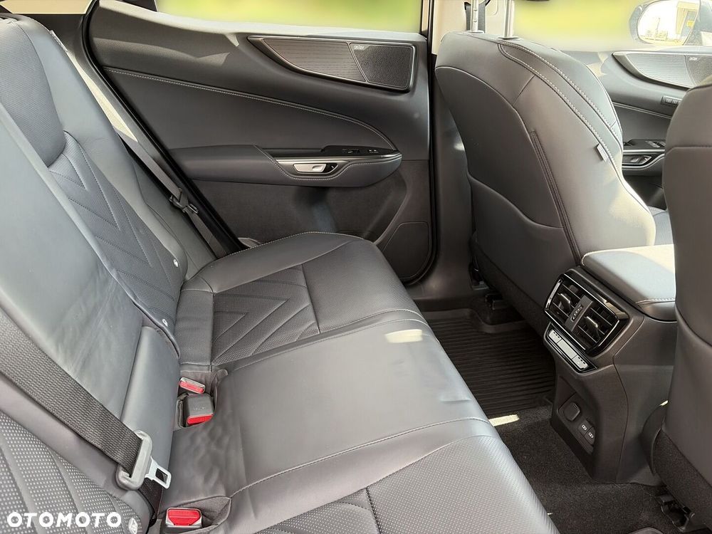 Lexus NX 350h Omotenashi AWD - 13