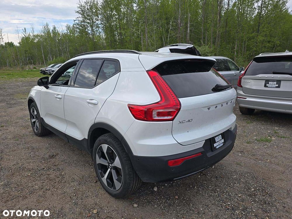 Volvo XC 40 - 3