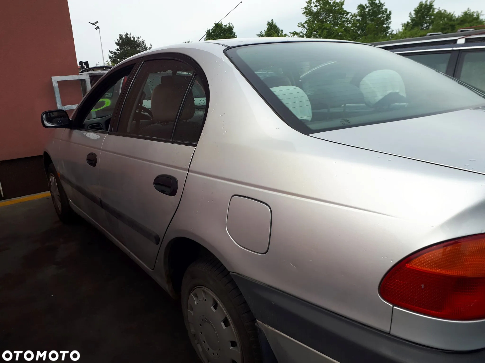 TOYOTA AVENSIS T22 97-00 1.6 16V BOCZEK DRZWI PRZÓD TYŁ PRAWY LEWY - 16