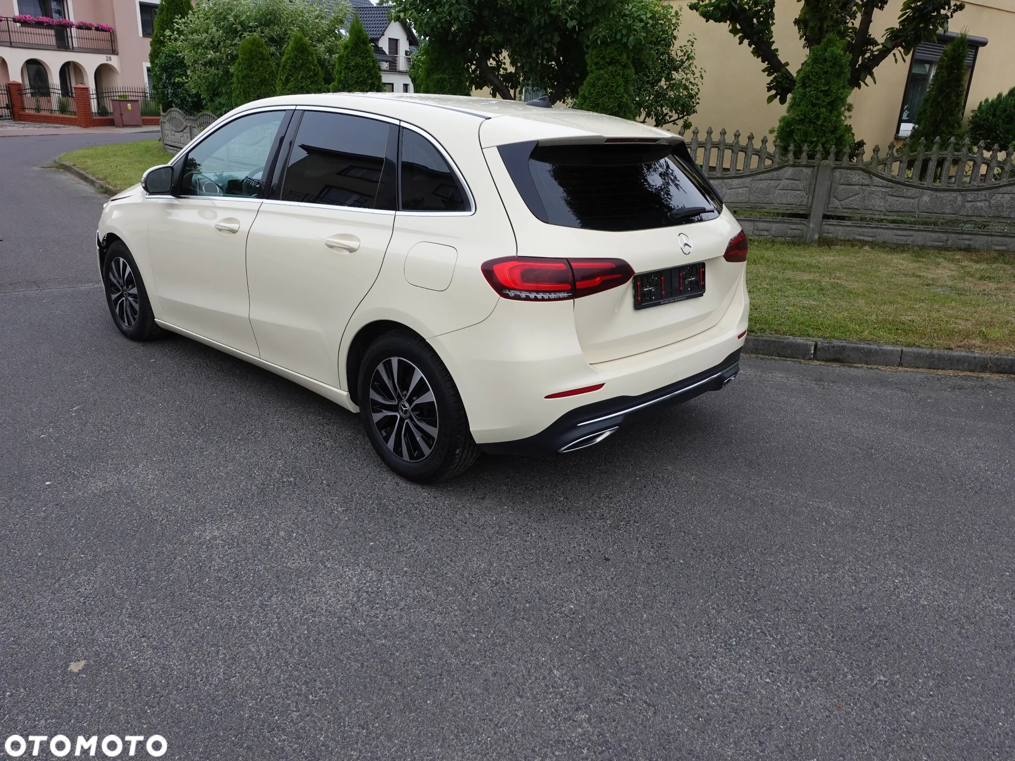 Mercedes-Benz Klasa B 200 d 8G-DCT Style - 2