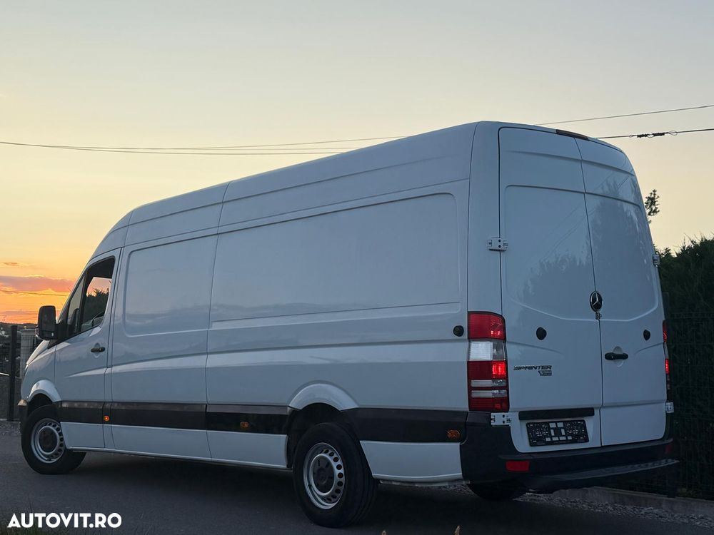 Mercedes-Benz Sprinter - 20