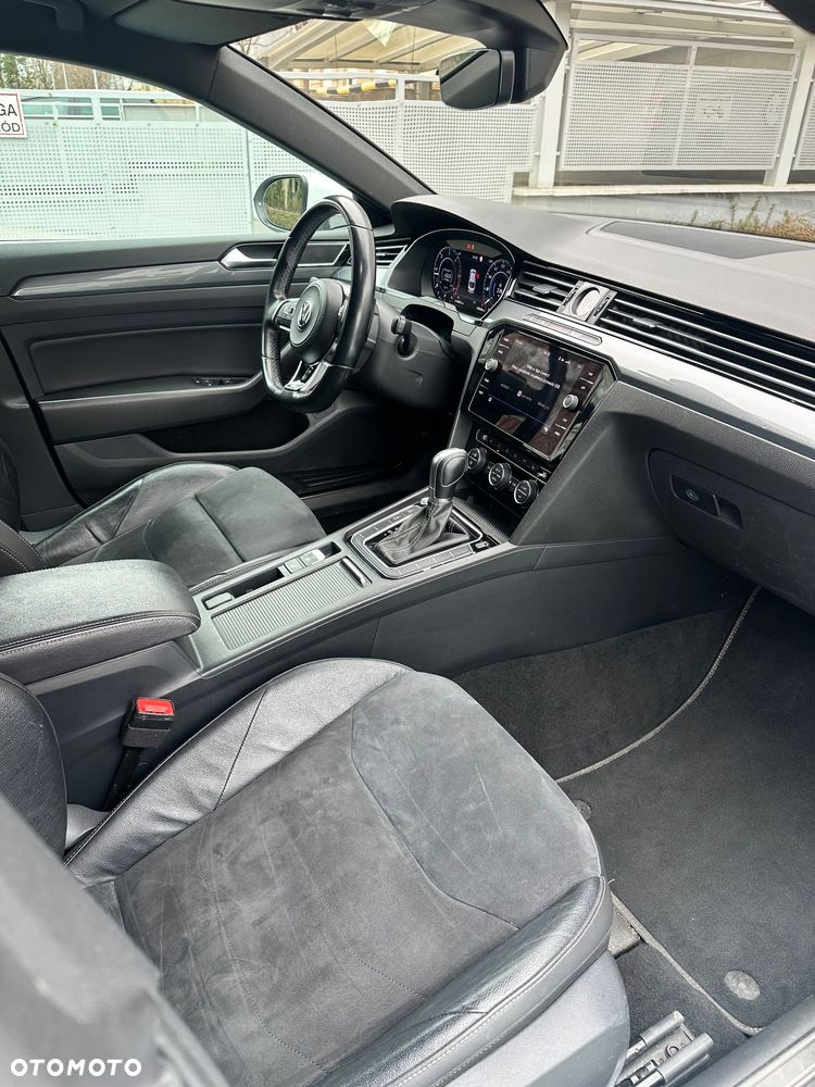 Volkswagen Arteon 2.0 TDI SCR R-Line DSG - 11