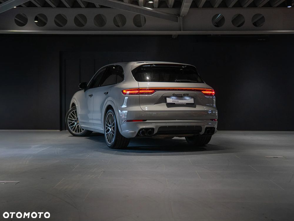 Porsche Cayenne - 3