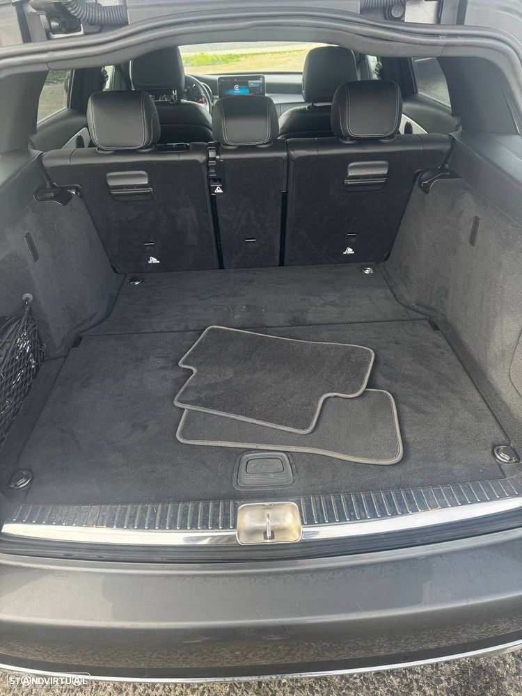 Mercedes-Benz C 200 - 14